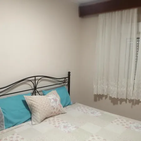 アパート Encarnacao Metro 4