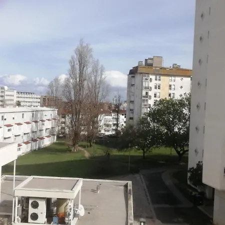 Encarnacao Metro 4 * リスボン